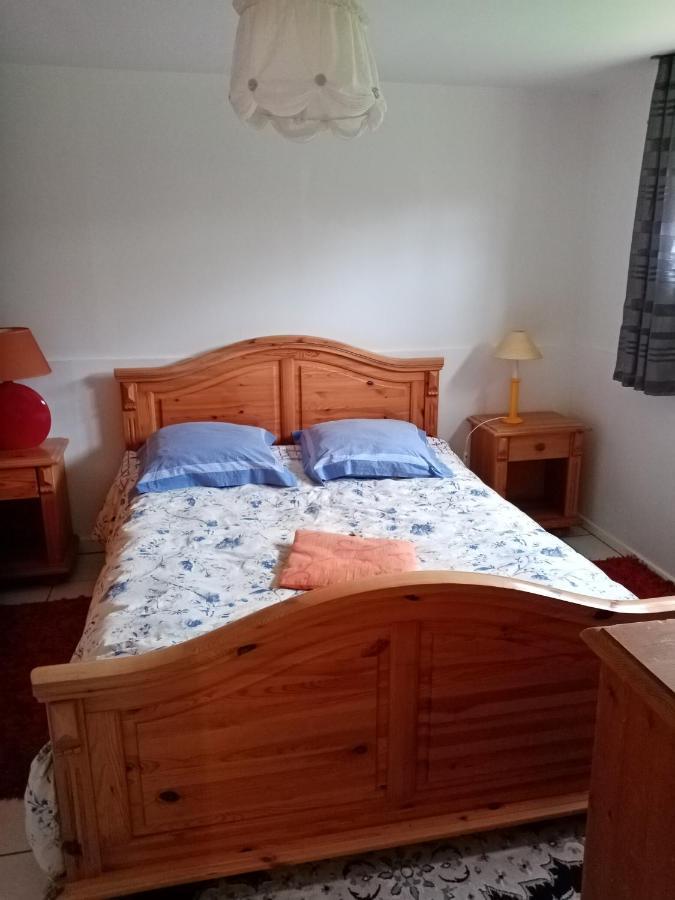 ヴェルヌイユ・ダヴル・エ・ディトン Au Calme Bed & Breakfast エクステリア 写真